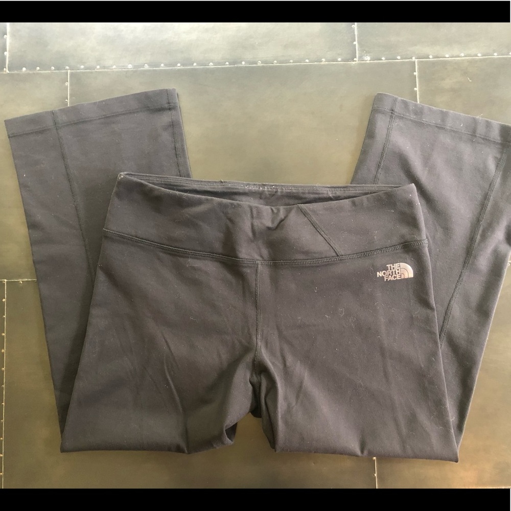 The Northface cropped wide leg yoga pant, vapor wic